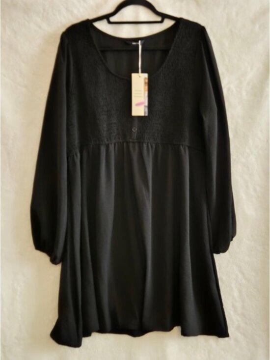 Dokotoo Dresses & Skirts - Dokotoo Women's XL Black Smocked Long Sleeve Mini Dress Scoop Neck Button Detail